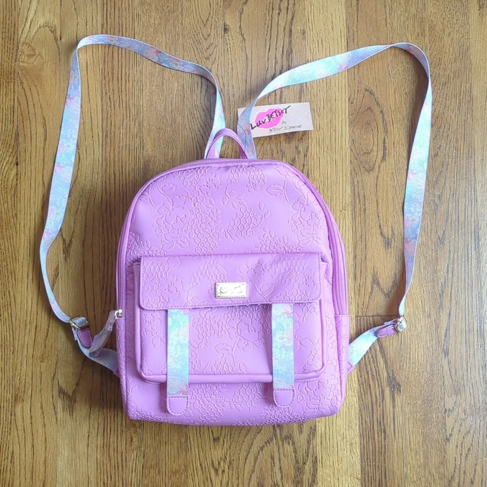 NWT Betsey Johnson LBSKYLAR Backpack In Pink